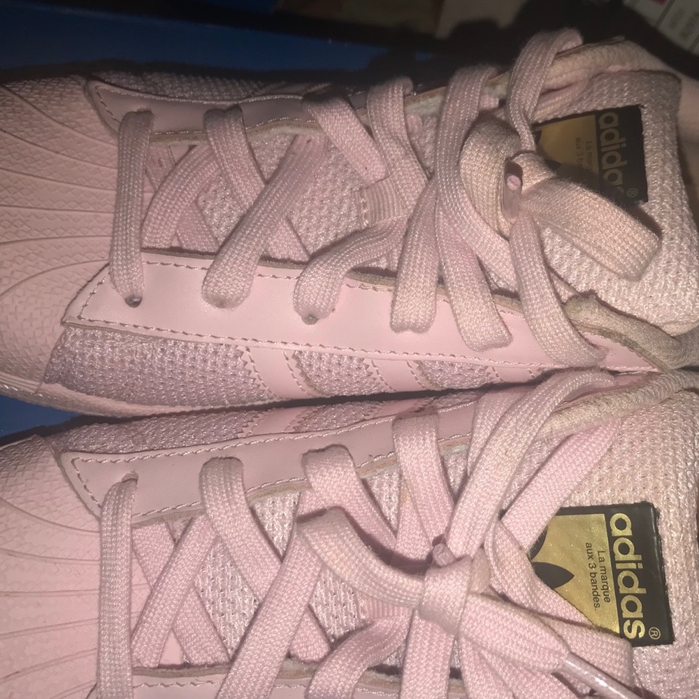 Baby Pink Adidas Superstar - Picture 5 of 6